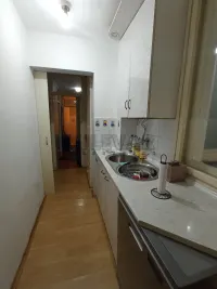 Više od tri spavaće sobe stan — Bulevar Nemanjića — fotografija 3