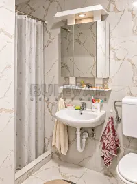 Jednoiposoban stan — Вишеградска — fotografija 9