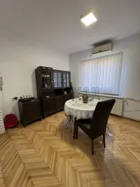 Troiposoban stan — Vojvode Tankosića 1. prilaz — fotografija 5