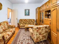 Dvosoban stan — Trg kralja Milana — fotografija 1