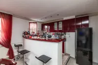 Više od tri spavaće sobe stan — Bulevar Nemanjića — fotografija 11