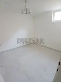 Poslovni prostor — Obrena Nikolića — fotografija 12