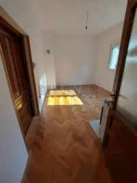 Više od tri spavaće sobe stan — Brzi Brod — fotografija 9
