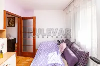 Trosoban stan — Božidarčeva — fotografija 13