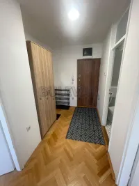 Jednoiposoban stan — Bulevar Nemanjića — fotografija 13