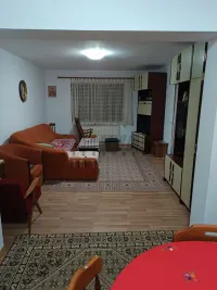 Kuća — Orljane — fotografija 16