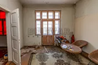 Troiposoban stan — Trg kralja Aleksandra Ujedinitelja — fotografija 6