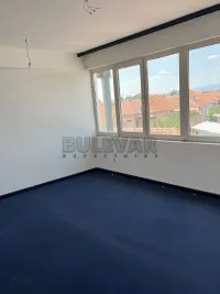 Poslovni prostor — Bulevar Nikole Tesle — fotografija 6