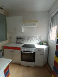 Više od tri spavaće sobe stan — Bulevar Nemanjića — fotografija 4