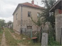 Kuća — Nikole Tesle — fotografija 1