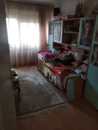 Više od tri spavaće sobe stan — Obrenovićeva — fotografija 16