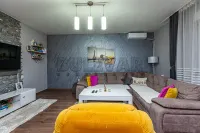 Kuća — Branka Miljkovića — fotografija 1
