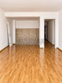 Trosoban stan — Durmitorska — fotografija 10