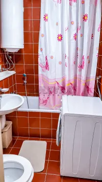 Dvoiposoban stan — Bulevar Nemanjića — fotografija 10