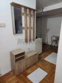 Jednoiposoban stan — Obilićev venac — fotografija 13