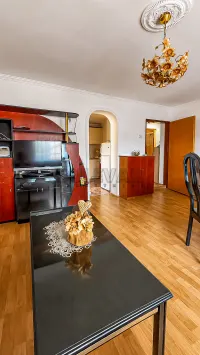 Jednoiposoban stan — Rentgenova — fotografija 3