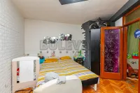 Više od tri spavaće sobe stan — Sinđelićev trg — fotografija 4