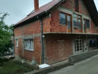Kuća — Balkanska — fotografija 2
