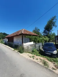 Kuća — Lučani — fotografija 9