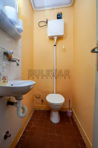 Troiposoban stan — Bulevar Nemanjića — fotografija 10