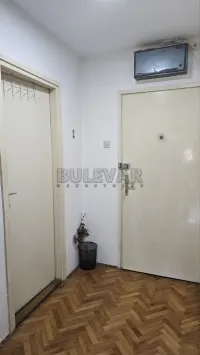 Garsonjera - Studio stan — Bulevar Svetog Pantelejmona — fotografija 7