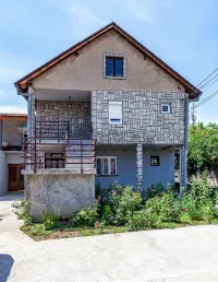 Kuća — Humska — fotografija 1
