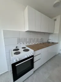 Dvosoban stan — Bulevar dr Zorana — fotografija 8