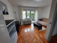 Dvosoban stan — Rentgenova — fotografija 1