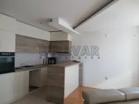 Jednoiposoban stan — Sestre Baković — fotografija 5