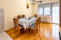 Kuća — Скопска — fotografija 12