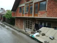 Kuća — Balkanska — fotografija 1