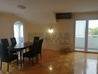 Više od tri spavaće sobe stan — Momčila Milovanovića — fotografija 4
