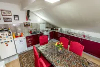 Više od tri spavaće sobe stan — Stanoja Glavaša — fotografija 4