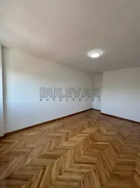 Dvosoban stan — Bulevar dr Zorana — fotografija 6