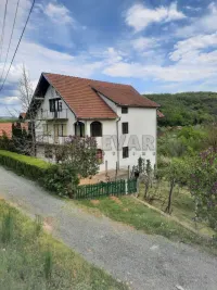 Kuća — Bulevar srpskih ratnika — fotografija 1