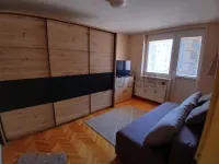 Trosoban stan — Trg kralja Aleksandra Ujedinitelja — fotografija 7