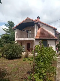 Kuća — Gornjomilanovačka — fotografija 9