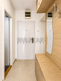 Dvoiposoban stan — Bulevar Nemanjića — fotografija 13
