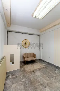 Poslovni prostor — Bulevar Nemanjića — fotografija 2