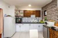 Troiposoban stan — Pasi poljana — fotografija 6
