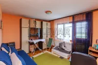 Kuća — Durmitorska — fotografija 3