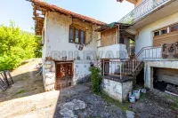 Kuća — Ostrovica — fotografija 2