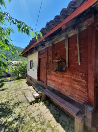 Kuća — Lučani — fotografija 3