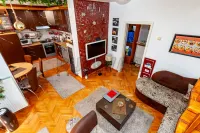 Više od tri spavaće sobe stan — Dragiše Cvetkovića — fotografija 14