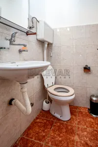 Više od tri spavaće sobe stan — Trg 14. oktobra — fotografija 17