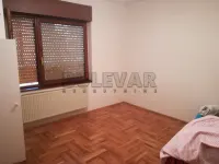 Više od tri spavaće sobe stan — Bagremova — fotografija 5