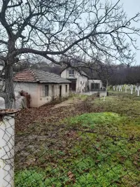 Plac — Levačka — fotografija 2