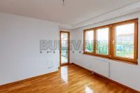 Više od tri spavaće sobe stan — Bulevar Nemanjića — fotografija 16