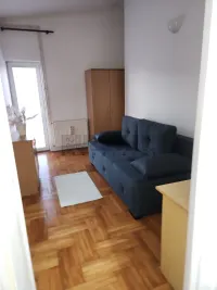 Jednoiposoban stan — Obilićev venac — fotografija 8