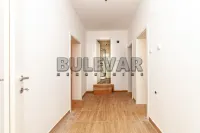 Poslovni prostor — Donjovrežinska — fotografija 6